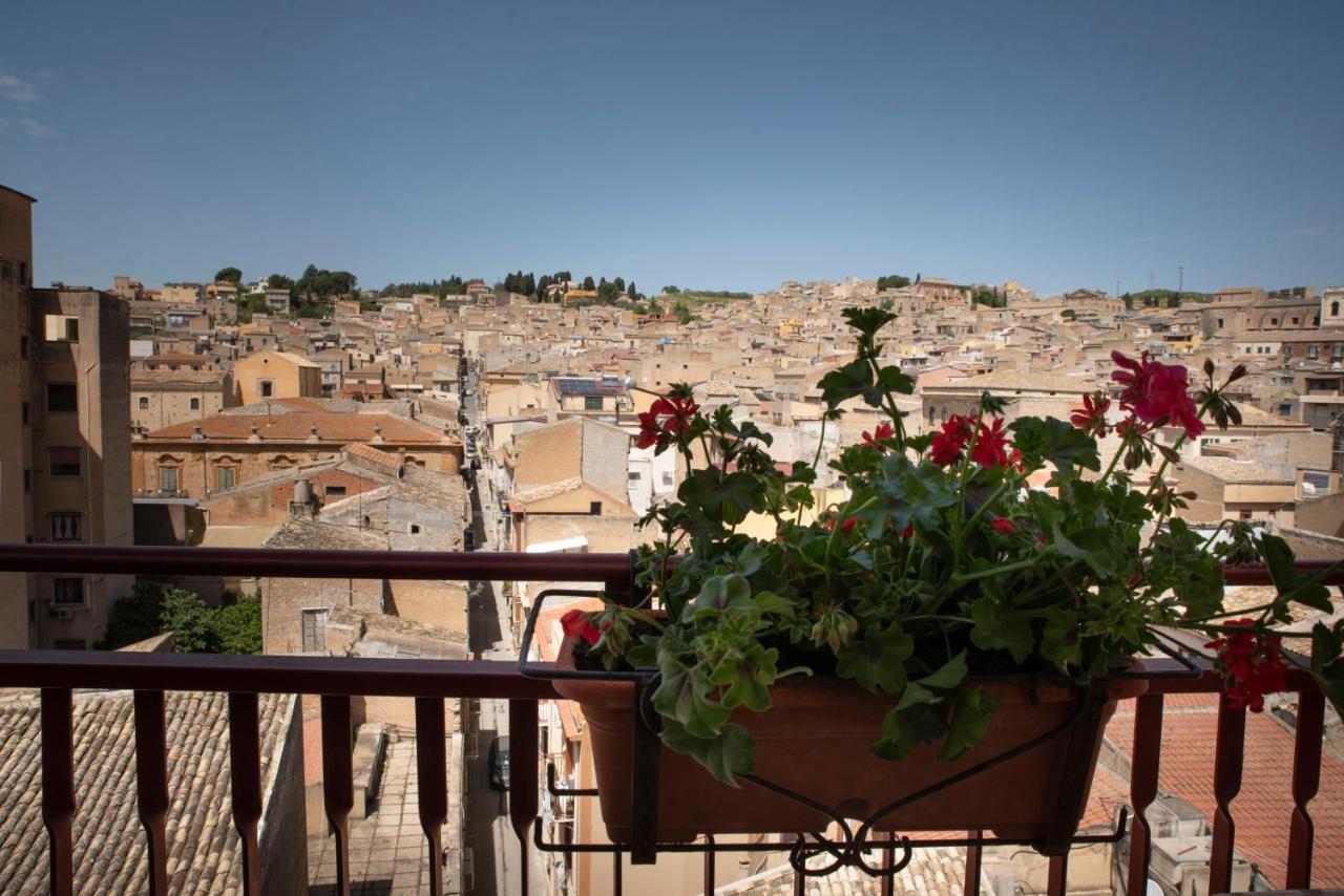 شقة Canicattì  في Come A Casa Panoramico E Centralissimo المظهر الخارجي الصورة