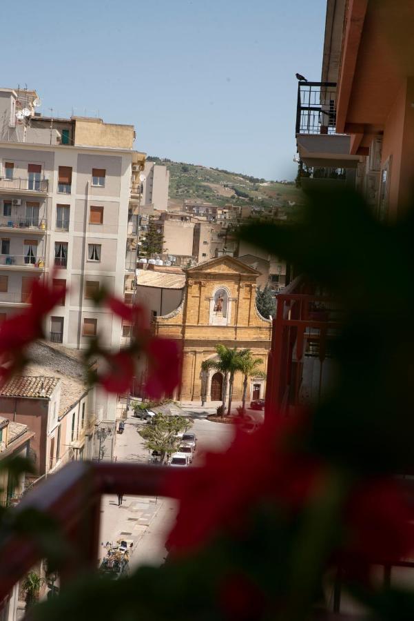 شقة Canicattì  في Come A Casa Panoramico E Centralissimo المظهر الخارجي الصورة
